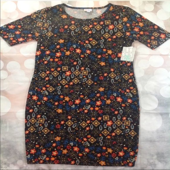 LuLaRoe Dresses & Skirts - 2XL Black Floral Lularoe Julia NWT